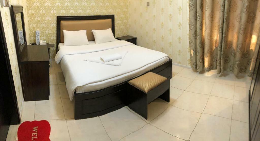 דובאי Tvs Hotel מראה חיצוני תמונה