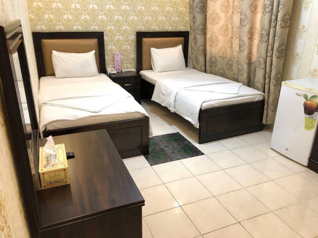 דובאי Tvs Hotel מראה חיצוני תמונה